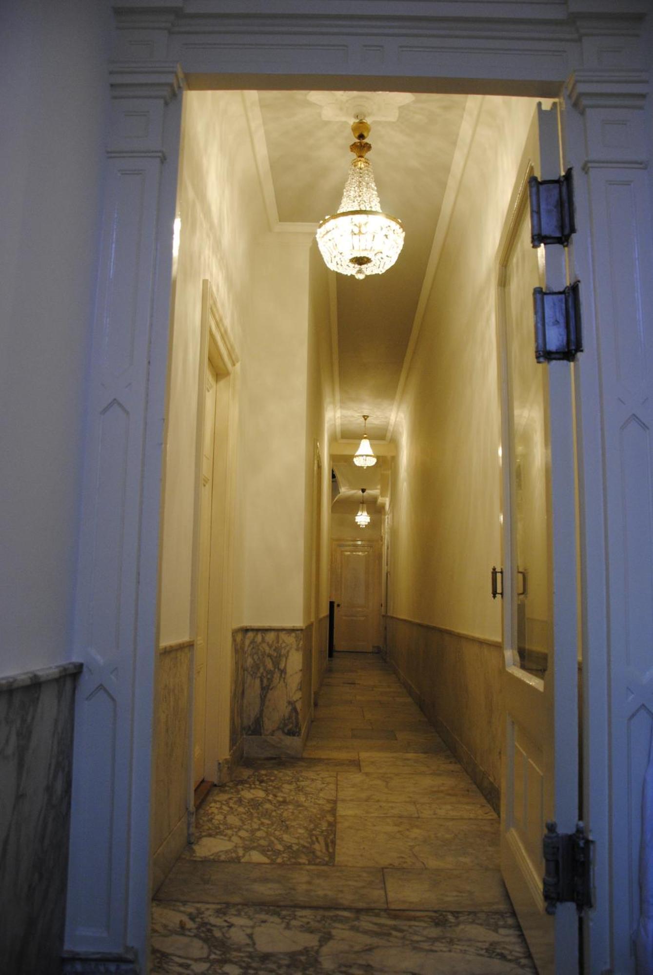 The Old Lady Hotel Amsterdam Exterior photo